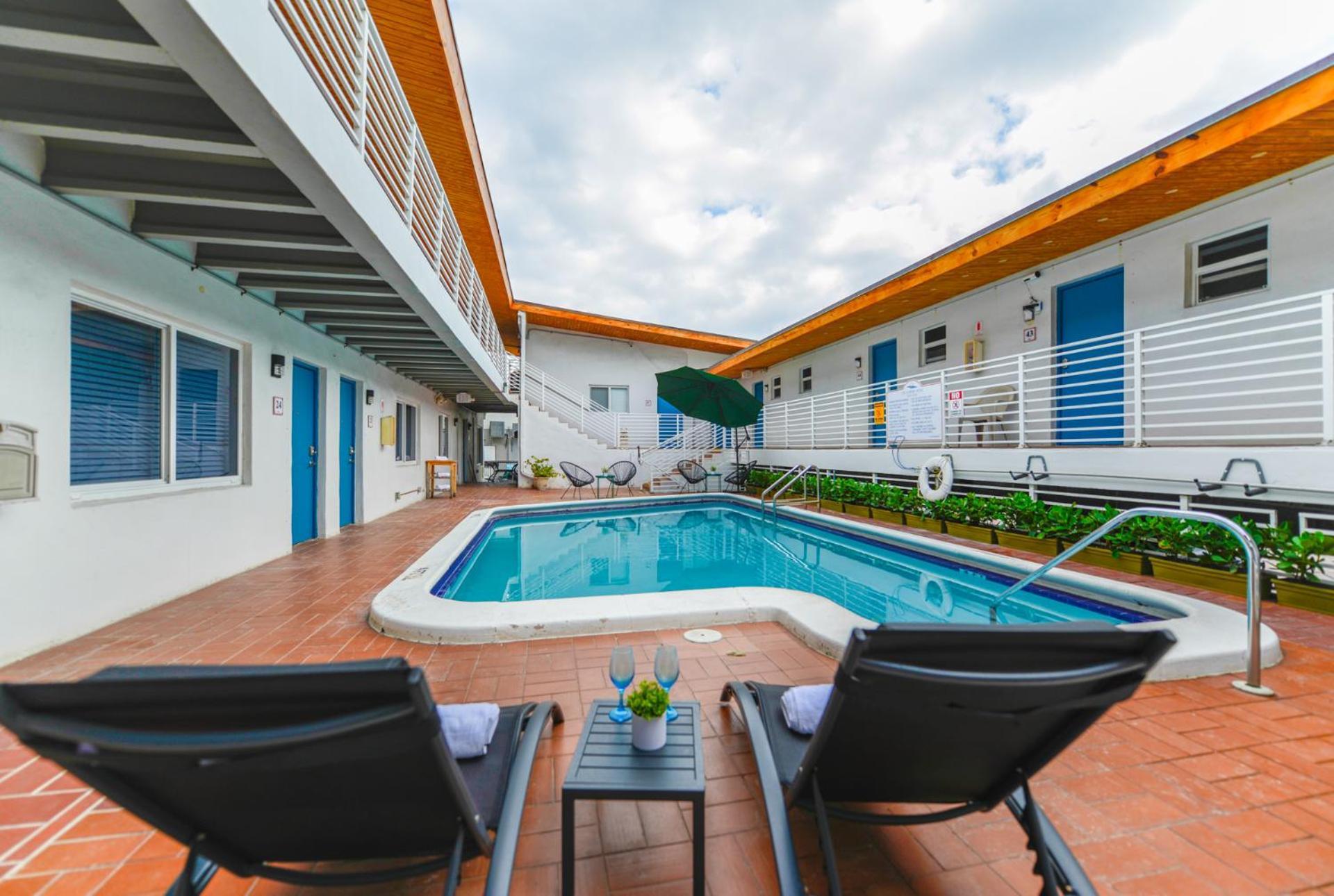 Radiant Unit With Parking And Pool - M26 Apartment Hollywood Ngoại thất bức ảnh